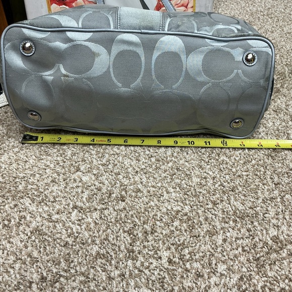 Coach Silver and Gray Shoulder Bag - Picture 4 of 11